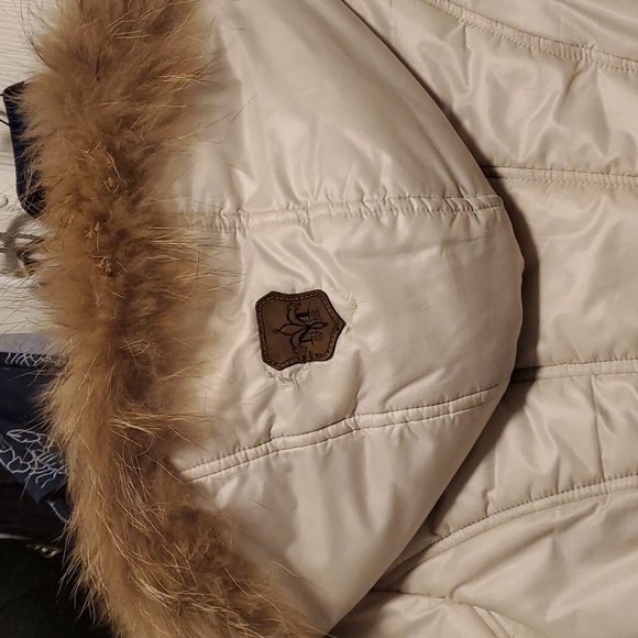 Mackage Adali Winter Coat - Picture 8 of 9